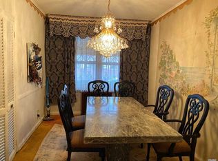 14211 61st Rd, Flushing, NY 11367