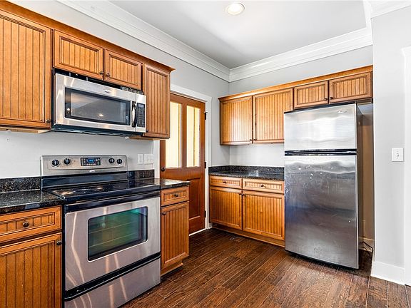 5th image of 650 Dekalb St Unit 1228