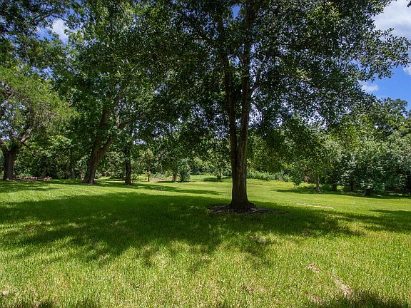 4th image of 7807 N Fm 565 Rd