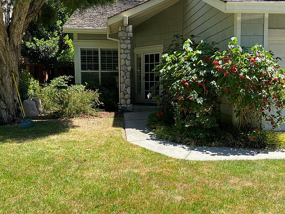 Entrance leading up to front door