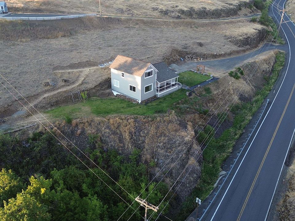 1st image of 207 E Canyon St