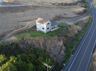 207 E Canyon St, Colfax, WA 99111
