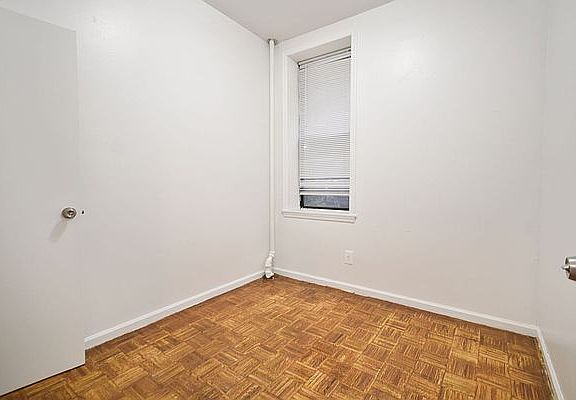 4th image of 416 E 71st St #4-1