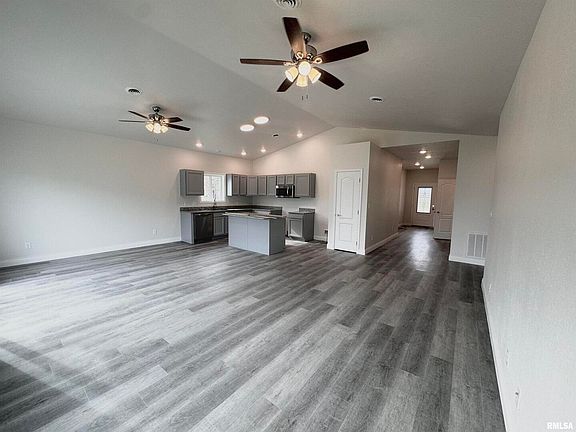 2nd image of 710 Savannah Ave