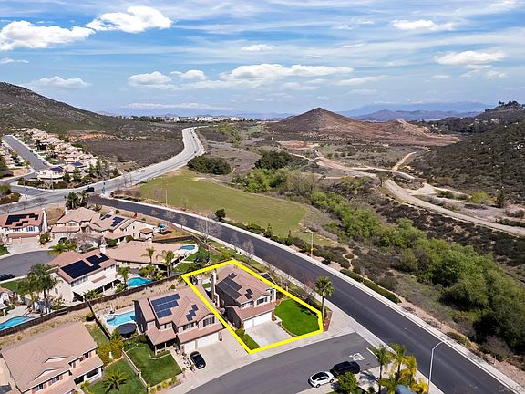5th image of 27954 Canyon Hills Way