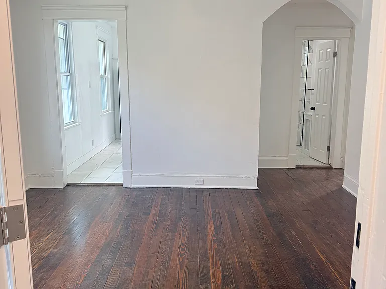 105 Bridgeport Ave #2 — Photo 5