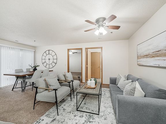 2nd image of 5100 S Nevada Ave #213