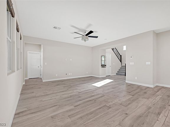 4th image of 8050 California Pine St