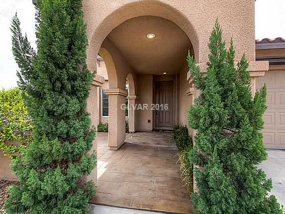 3rd image of 12117 Espana Ct