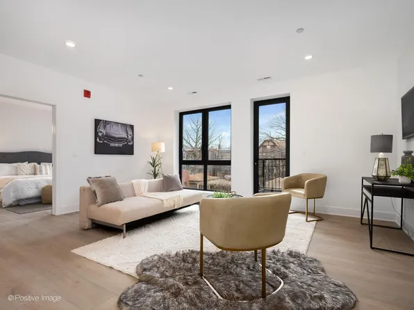 4713 N Clark St, Chicago, IL