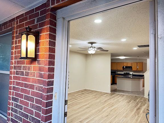5th image of 4908 Trail Creek Dr