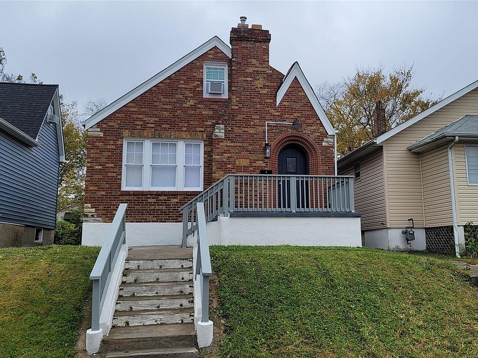 1st image of 4764 Beacon Ave