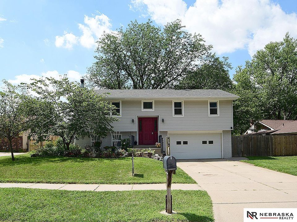 1st image of 601 Teakwood Dr