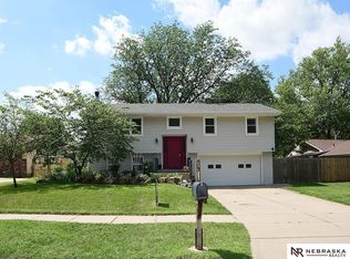 601 Teakwood Dr, Lincoln, NE 68510