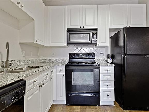 3rd image of 4221 W Spruce St APT 2326