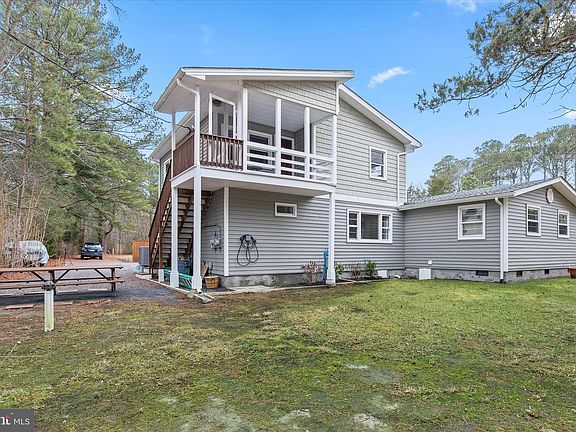 3rd image of 12107 Angler Rd