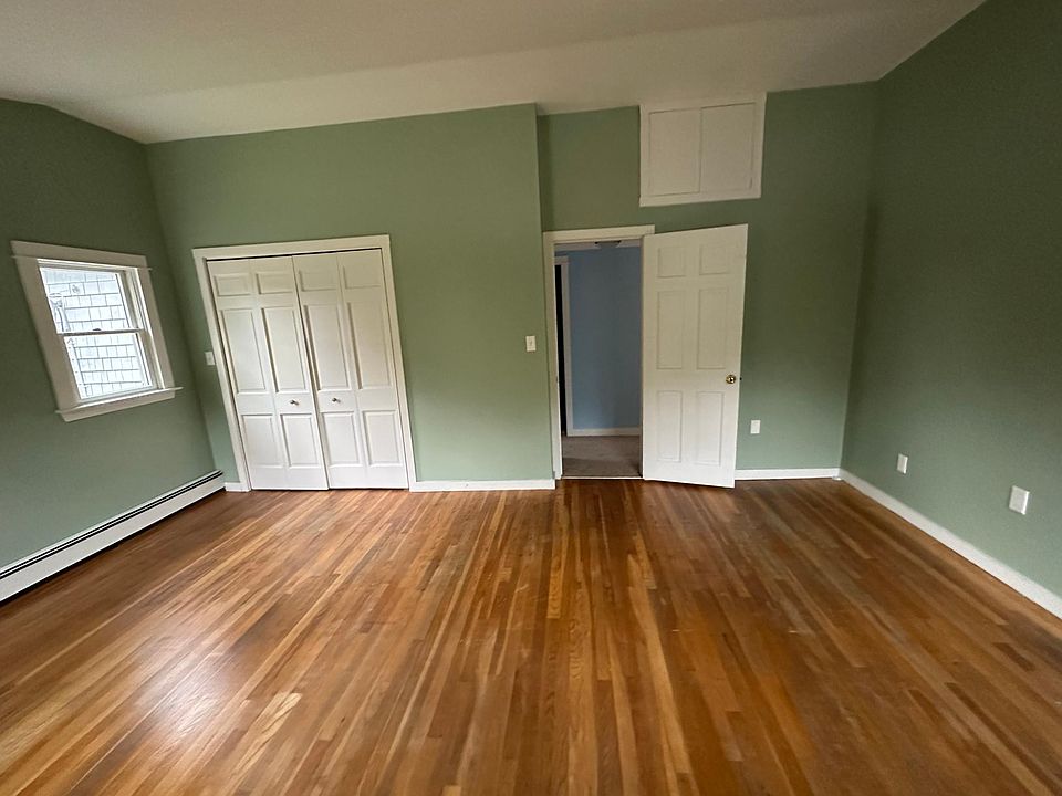 1st image of 132 Eastern Ave #2