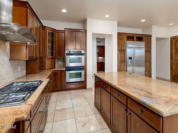 4th image of 1588 E Desert Garden Dr
