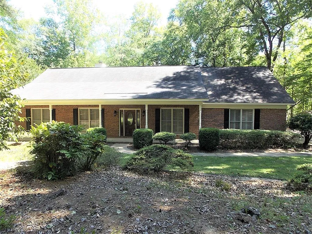 8880 Midland Woods Dr photo 1