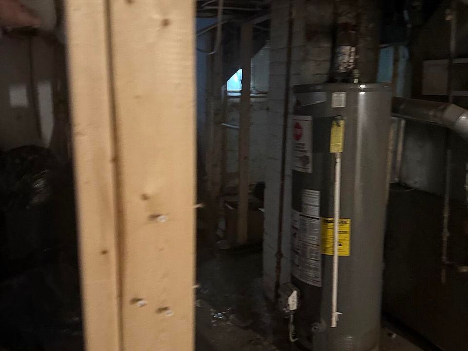 1st image of 13918 Whitcomb St
