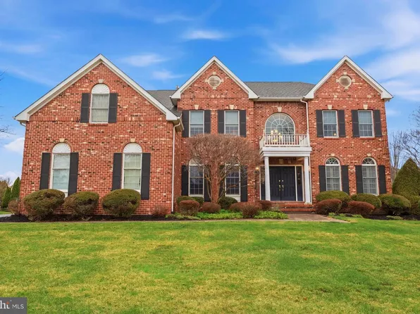 135 Livery Dr, Southampton, PA 18966