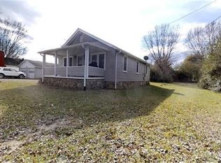 332 Wells Rd, Canton, NC 28716