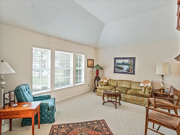 5th image of 384 Bell Branch Ln