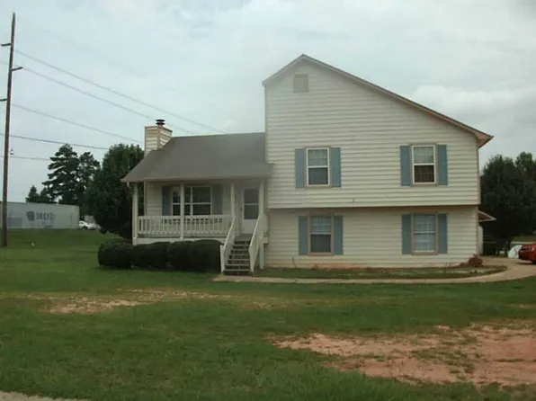 6 Leisure Ct, Carrollton, GA 30116