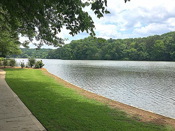 2nd image of 1005 Martins Lake Close