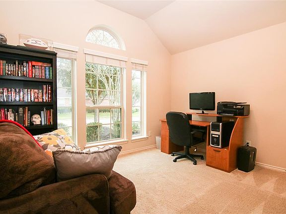 5th image of 13606 Rainwater Dr