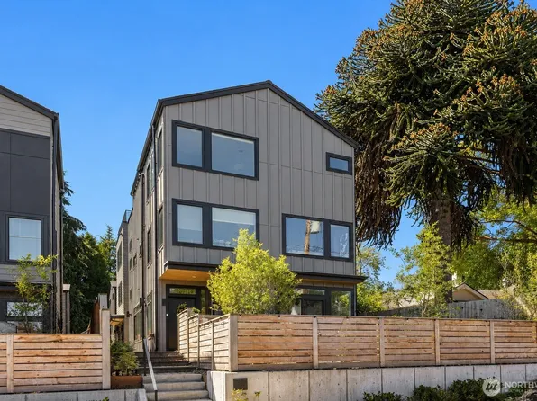 1255 NE 100th Street, Seattle, WA 98125