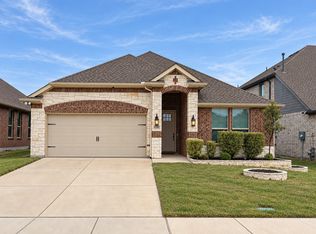 658 Erin Hills Dr, Red Oak, TX 75154
