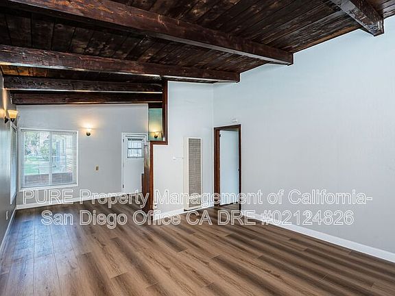 3rd image of 1053 Grand Ave