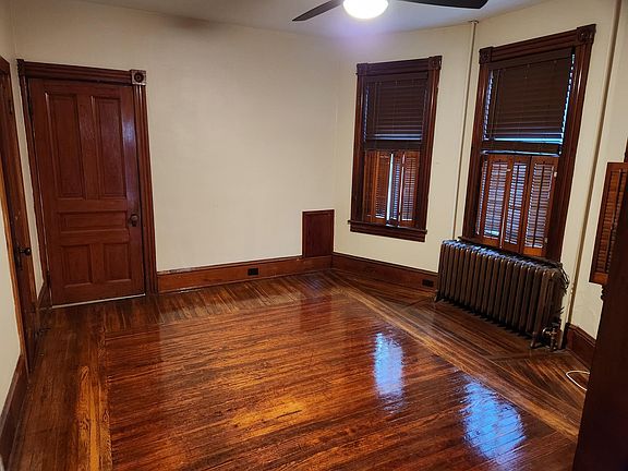 Bedroom & door to Bathroom