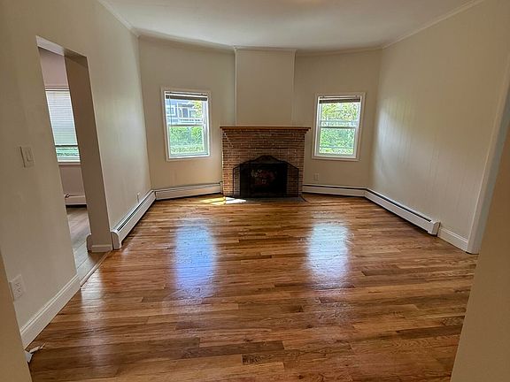 4th image of 47 Burlington Ave #2