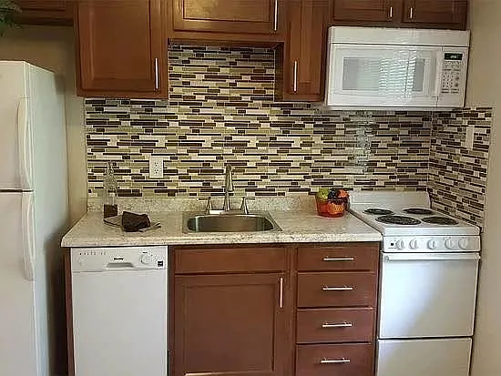 2 bed, 950 sqft, $1,095 — Photo 4