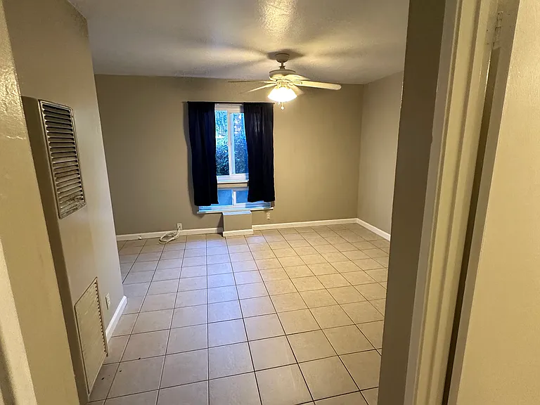 2533 Hillegass Ave #106 — Photo 6