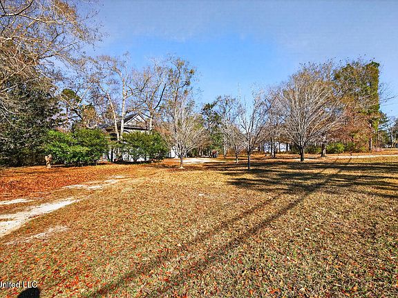 4th image of 13401 Larue Rd