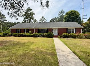 503 S Main St, Robersonville, NC 27871