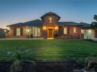 12948 Hyperion Ln, Apple Valley, CA 92308