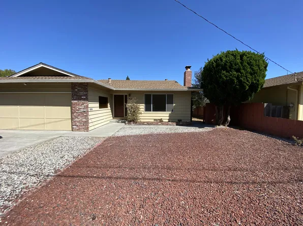 148 Suburbia Ave, Santa Cruz, CA 95062