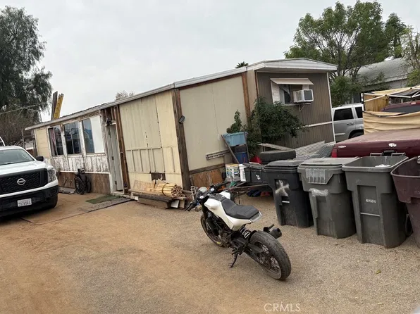 25105 Avenida Valencia, Homeland, CA 92548