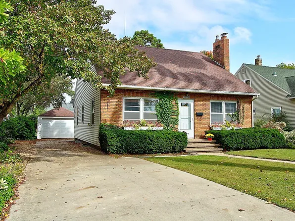 1716 W 5th St, Red Wing, MN 55066