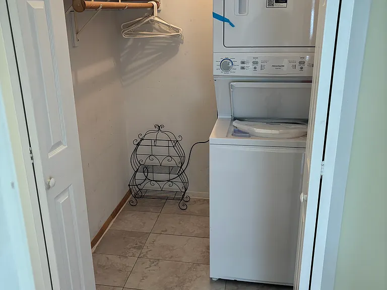 21 Evan Pl — Photo 10