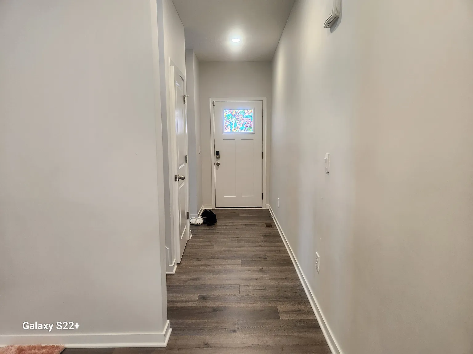 225 Sterndale Dr — Photo 3