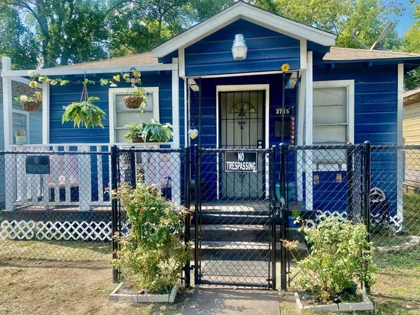3715 Russell St, Houston, TX 77026