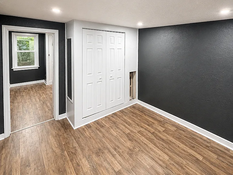 1133 Maryland Ave #4 — Photo 5