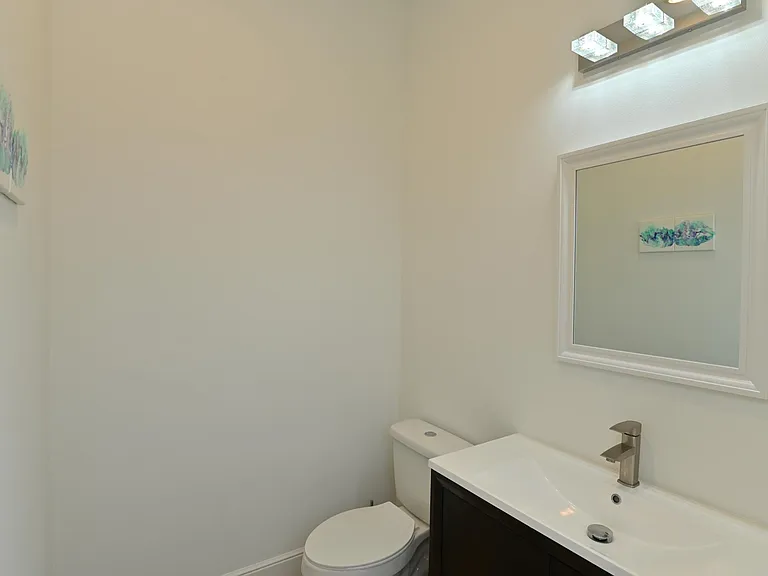 1117 W 16th St #C — Photo 56