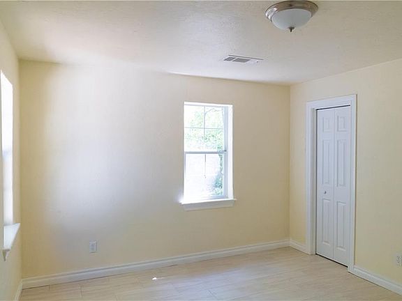 4th image of 1804 NE 20th St