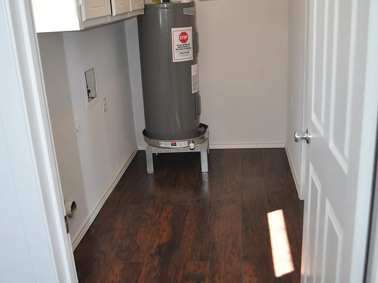 509 Stafford St — Photo 16